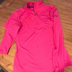 Nike lightweight pull over workout top. Like new.